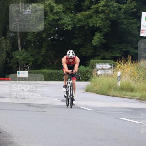 25.08.2024 - Elbe Triathlon Hamburg Fuchs,  Jonas http://msf.ph/oto/6833744 25.08.2024 08:34:20 Radfahren 85 meine-sportfotos.de