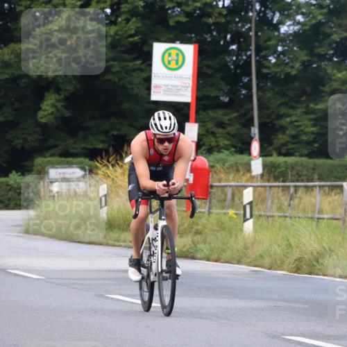 25.08.2024 - Elbe Triathlon Hamburg Fuchs,  Jonas http://msf.ph/oto/6833757 25.08.2024 08:34:21 Radfahren 85 meine-sportfotos.de