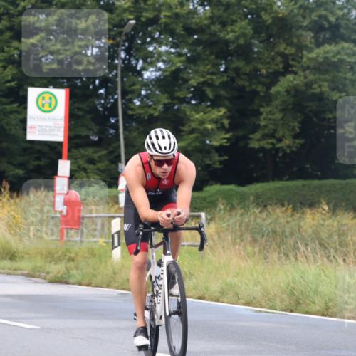 25.08.2024 - Elbe Triathlon Hamburg Fuchs,  Jonas http://msf.ph/oto/6833773 25.08.2024 08:34:22 Radfahren 85 meine-sportfotos.de