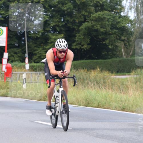 25.08.2024 - Elbe Triathlon Hamburg Fuchs,  Jonas http://msf.ph/oto/6833778 25.08.2024 08:34:22 Radfahren 85 meine-sportfotos.de