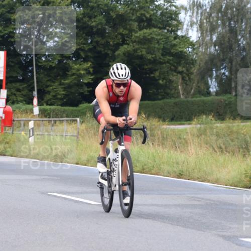 25.08.2024 - Elbe Triathlon Hamburg Fuchs,  Jonas http://msf.ph/oto/6833783 25.08.2024 08:34:22 Radfahren 85 meine-sportfotos.de