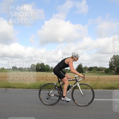 25.08.2024 - Elbe Triathlon Hamburg Fuchs,  Jonas http://msf.ph/oto/6833785 25.08.2024 09:59:51 Radfahren 515 meine-sportfotos.de