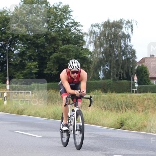 25.08.2024 - Elbe Triathlon Hamburg Fuchs,  Jonas http://msf.ph/oto/6833788 25.08.2024 08:34:22 Radfahren 85 meine-sportfotos.de