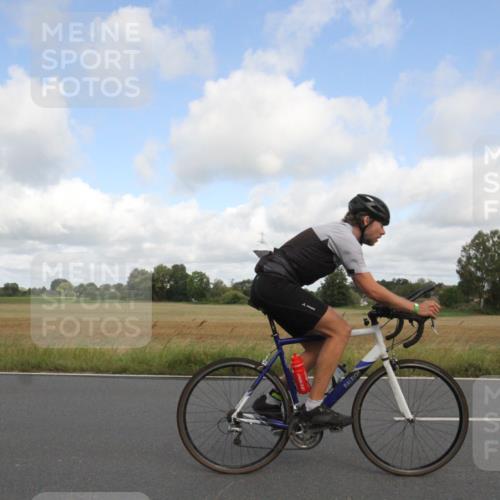 25.08.2024 - Elbe Triathlon Hamburg Fuchs,  Jonas http://msf.ph/oto/6833789 25.08.2024 09:59:58 Radfahren 515, 254, 277, 351 meine-sportfotos.de