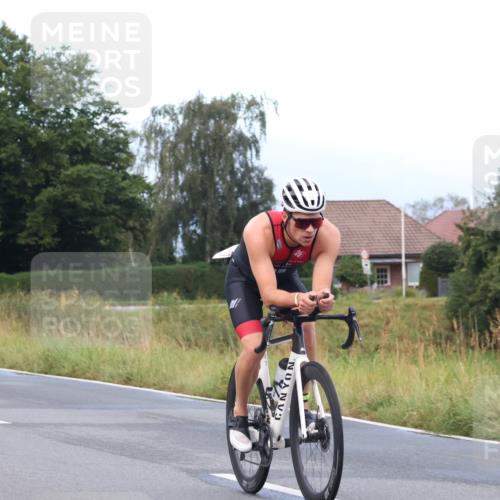 25.08.2024 - Elbe Triathlon Hamburg Fuchs,  Jonas http://msf.ph/oto/6833796 25.08.2024 08:34:23 Radfahren 85 meine-sportfotos.de