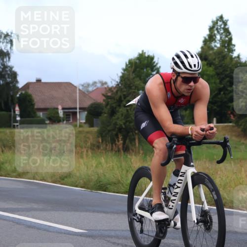 25.08.2024 - Elbe Triathlon Hamburg Fuchs,  Jonas http://msf.ph/oto/6833802 25.08.2024 08:34:23 Radfahren 85 meine-sportfotos.de