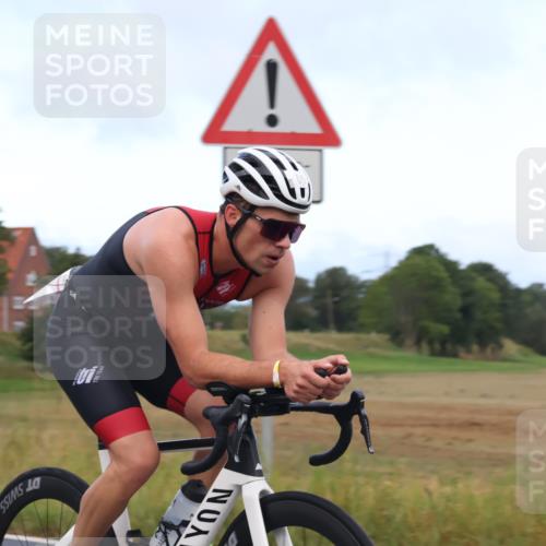 25.08.2024 - Elbe Triathlon Hamburg Fuchs,  Jonas http://msf.ph/oto/6833813 25.08.2024 08:34:23 Radfahren 85 meine-sportfotos.de
