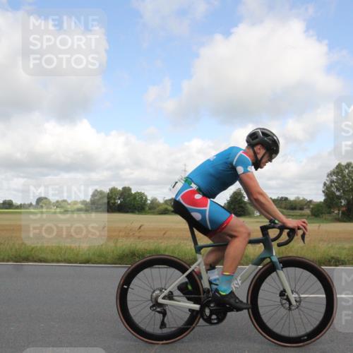 25.08.2024 - Elbe Triathlon Hamburg Fuchs,  Jonas http://msf.ph/oto/6833824 25.08.2024 10:00:39 Radfahren 321, 339, 290 meine-sportfotos.de