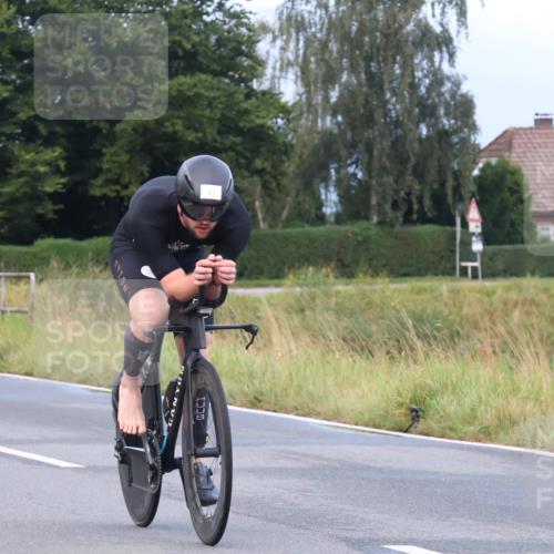 25.08.2024 - Elbe Triathlon Hamburg Fuchs,  Jonas http://msf.ph/oto/6833836 25.08.2024 08:35:25 Radfahren 47 meine-sportfotos.de