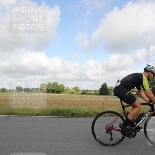 25.08.2024 - Elbe Triathlon Hamburg Fuchs,  Jonas http://msf.ph/oto/6833866 25.08.2024 10:00:55 Radfahren 547, 407, 486, 211, 214 meine-sportfotos.de