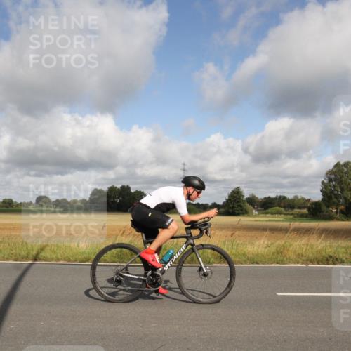 25.08.2024 - Elbe Triathlon Hamburg Fuchs,  Jonas http://msf.ph/oto/6833894 25.08.2024 10:01:10 Radfahren 544, 440, 406, 364, 516 meine-sportfotos.de