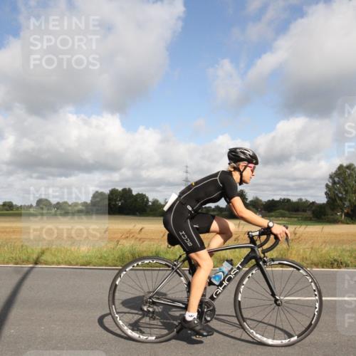 25.08.2024 - Elbe Triathlon Hamburg Fuchs,  Jonas http://msf.ph/oto/6833900 25.08.2024 10:01:16 Radfahren 364, 516, 276 meine-sportfotos.de