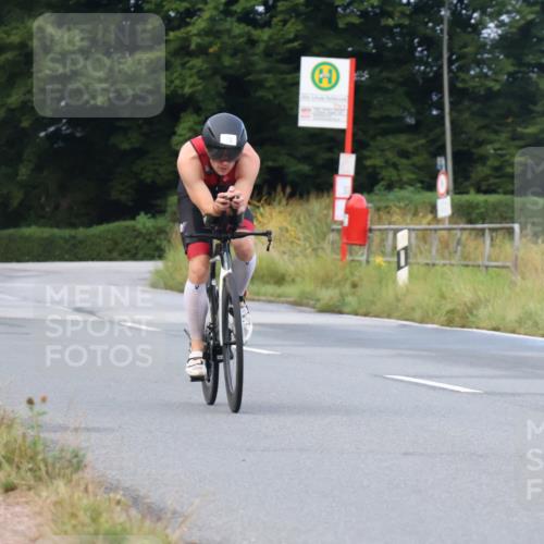 25.08.2024 - Elbe Triathlon Hamburg Fuchs,  Jonas http://msf.ph/oto/6833927 25.08.2024 08:37:54 Radfahren 78, 82 meine-sportfotos.de