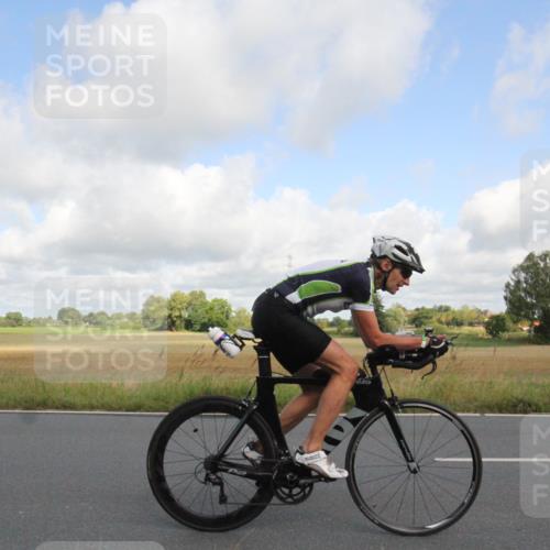 25.08.2024 - Elbe Triathlon Hamburg Fuchs,  Jonas http://msf.ph/oto/6833930 25.08.2024 10:02:03 Radfahren 221, 473, 418, 475 meine-sportfotos.de