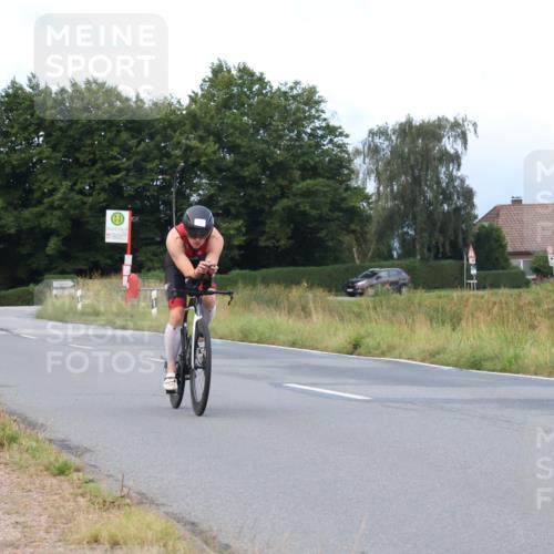 25.08.2024 - Elbe Triathlon Hamburg Fuchs,  Jonas http://msf.ph/oto/6833950 25.08.2024 08:37:55 Radfahren 78, 82 meine-sportfotos.de
