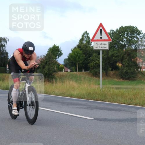 25.08.2024 - Elbe Triathlon Hamburg Fuchs,  Jonas http://msf.ph/oto/6833964 25.08.2024 08:37:56 Radfahren 78, 82 meine-sportfotos.de