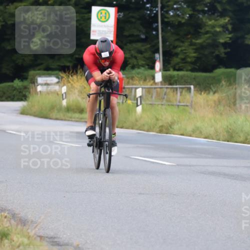 25.08.2024 - Elbe Triathlon Hamburg Fuchs,  Jonas http://msf.ph/oto/6833988 25.08.2024 08:38:00 Radfahren 82 meine-sportfotos.de