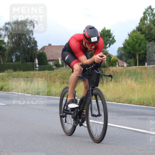 25.08.2024 - Elbe Triathlon Hamburg Fuchs,  Jonas http://msf.ph/oto/6834025 25.08.2024 08:38:01 Radfahren 82 meine-sportfotos.de