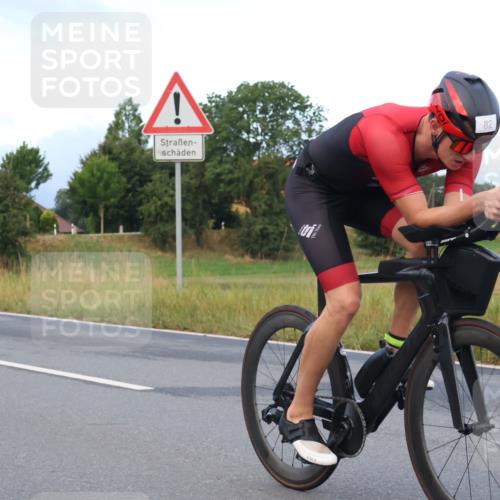 25.08.2024 - Elbe Triathlon Hamburg Fuchs,  Jonas http://msf.ph/oto/6834032 25.08.2024 08:38:02 Radfahren 82 meine-sportfotos.de