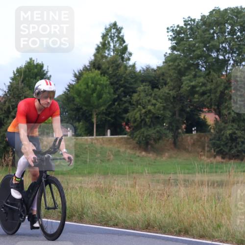 25.08.2024 - Elbe Triathlon Hamburg Fuchs,  Jonas http://msf.ph/oto/6834054 25.08.2024 08:38:20 Radfahren 68 meine-sportfotos.de