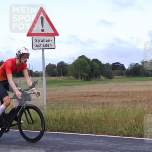 25.08.2024 - Elbe Triathlon Hamburg Fuchs,  Jonas http://msf.ph/oto/6834065 25.08.2024 08:38:20 Radfahren 68 meine-sportfotos.de