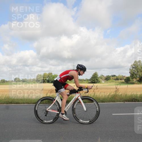 25.08.2024 - Elbe Triathlon Hamburg Fuchs,  Jonas http://msf.ph/oto/6834083 25.08.2024 10:03:46 Radfahren 423, 271, 400, 537, 476, 361, 540, 493 meine-sportfotos.de