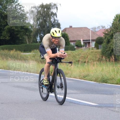 25.08.2024 - Elbe Triathlon Hamburg Fuchs,  Jonas http://msf.ph/oto/6834085 25.08.2024 08:38:34 Radfahren 106, 79 meine-sportfotos.de