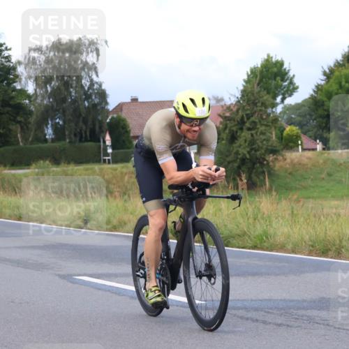 25.08.2024 - Elbe Triathlon Hamburg Fuchs,  Jonas http://msf.ph/oto/6834088 25.08.2024 08:38:34 Radfahren 106, 79 meine-sportfotos.de
