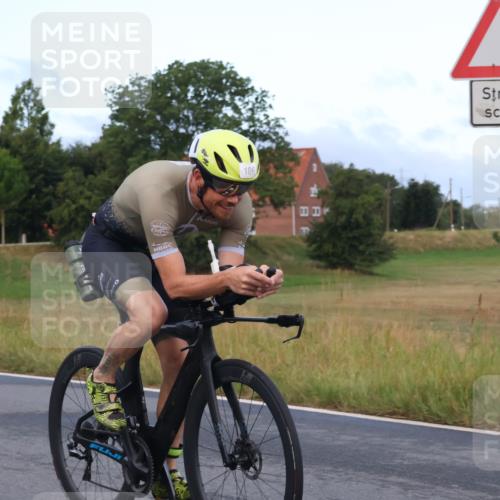 25.08.2024 - Elbe Triathlon Hamburg Fuchs,  Jonas http://msf.ph/oto/6834099 25.08.2024 08:38:35 Radfahren 106, 79 meine-sportfotos.de