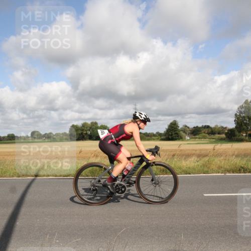 25.08.2024 - Elbe Triathlon Hamburg Fuchs,  Jonas http://msf.ph/oto/6834100 25.08.2024 10:03:51 Radfahren 400, 537, 476, 361, 540, 493, 352 meine-sportfotos.de
