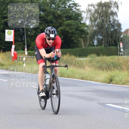 25.08.2024 - Elbe Triathlon Hamburg Fuchs,  Jonas http://msf.ph/oto/6834127 25.08.2024 08:38:39 Radfahren 106, 79 meine-sportfotos.de