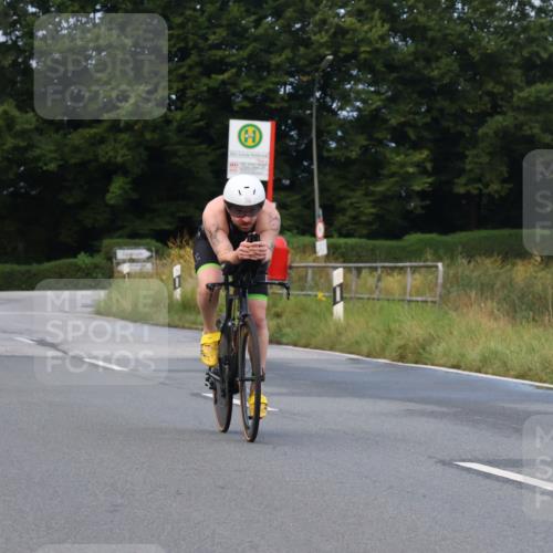 25.08.2024 - Elbe Triathlon Hamburg Fuchs,  Jonas http://msf.ph/oto/6834229 25.08.2024 08:39:30 Radfahren 38 meine-sportfotos.de