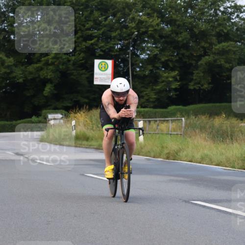 25.08.2024 - Elbe Triathlon Hamburg Fuchs,  Jonas http://msf.ph/oto/6834231 25.08.2024 08:39:30 Radfahren 38 meine-sportfotos.de