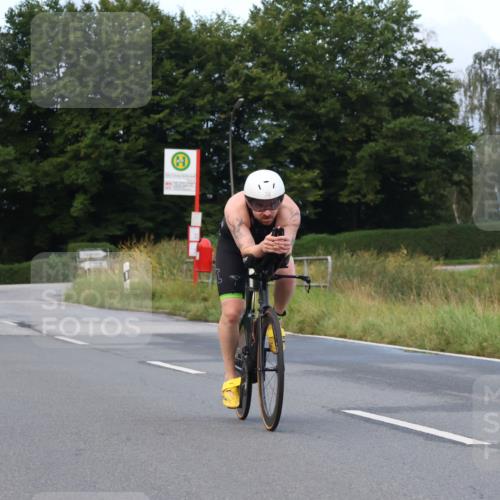 25.08.2024 - Elbe Triathlon Hamburg Fuchs,  Jonas http://msf.ph/oto/6834234 25.08.2024 08:39:31 Radfahren 38 meine-sportfotos.de