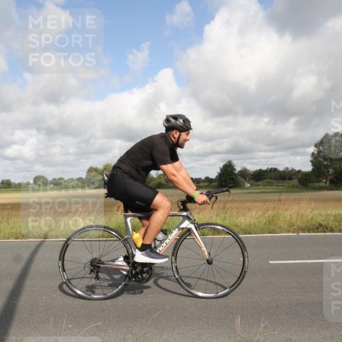 25.08.2024 - Elbe Triathlon Hamburg Fuchs,  Jonas http://msf.ph/oto/6834247 25.08.2024 10:05:48 Radfahren 357, 526, 304, 349, 538 meine-sportfotos.de
