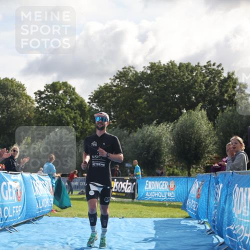 25.08.2024 - Elbe Triathlon Hamburg H.Heesch http://msf.ph/oto/6834287 25.08.2024 10:04:56 Ziel 47 meine-sportfotos.de