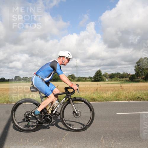 25.08.2024 - Elbe Triathlon Hamburg Fuchs,  Jonas http://msf.ph/oto/6834292 25.08.2024 10:06:25 Radfahren 509, 445, 426, 175 meine-sportfotos.de