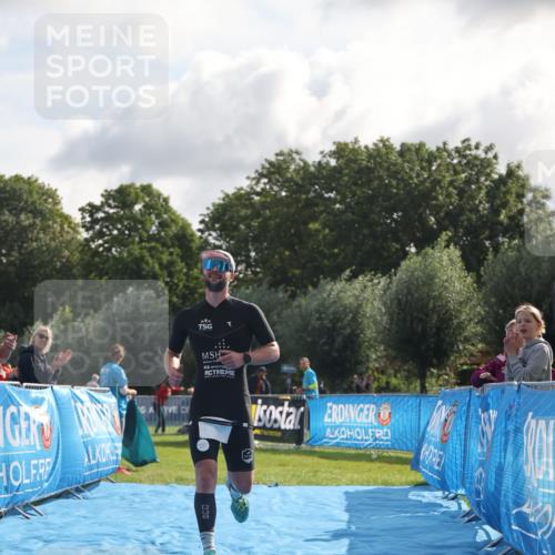 25.08.2024 - Elbe Triathlon Hamburg H.Heesch http://msf.ph/oto/6834317 25.08.2024 10:04:56 Ziel 47 meine-sportfotos.de