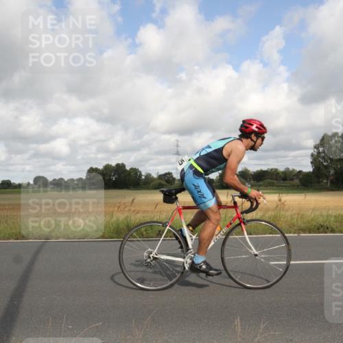 25.08.2024 - Elbe Triathlon Hamburg Fuchs,  Jonas http://msf.ph/oto/6834351 25.08.2024 10:07:05 Radfahren 325 meine-sportfotos.de