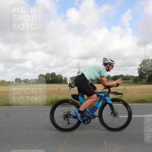25.08.2024 - Elbe Triathlon Hamburg Fuchs,  Jonas http://msf.ph/oto/6834357 25.08.2024 10:07:12 Radfahren 325, 533, 389, 268 meine-sportfotos.de