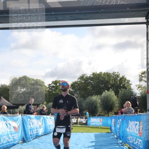 25.08.2024 - Elbe Triathlon Hamburg H.Heesch http://msf.ph/oto/6834377 25.08.2024 10:04:58 Ziel 47 meine-sportfotos.de