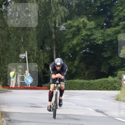 25.08.2024 - Elbe Triathlon Hamburg Fuchs,  Jonas http://msf.ph/oto/6834387 25.08.2024 08:40:14 Radfahren 40 meine-sportfotos.de