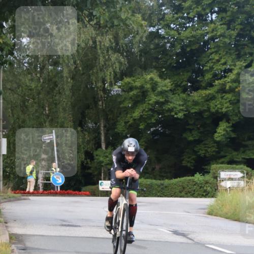 25.08.2024 - Elbe Triathlon Hamburg Fuchs,  Jonas http://msf.ph/oto/6834399 25.08.2024 08:40:14 Radfahren 40 meine-sportfotos.de