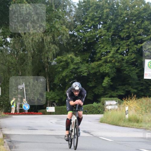 25.08.2024 - Elbe Triathlon Hamburg Fuchs,  Jonas http://msf.ph/oto/6834411 25.08.2024 08:40:14 Radfahren 40 meine-sportfotos.de