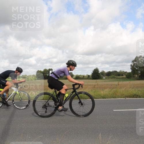 25.08.2024 - Elbe Triathlon Hamburg Fuchs,  Jonas http://msf.ph/oto/6834412 25.08.2024 10:07:39 Radfahren 457, 461, 419, 314, 465, 471, 342, 307 meine-sportfotos.de