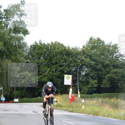 25.08.2024 - Elbe Triathlon Hamburg Fuchs,  Jonas http://msf.ph/oto/6834428 25.08.2024 08:40:15 Radfahren 40 meine-sportfotos.de