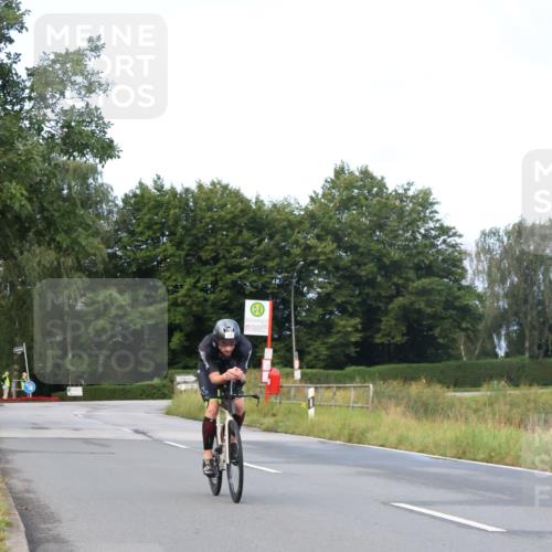 25.08.2024 - Elbe Triathlon Hamburg Fuchs,  Jonas http://msf.ph/oto/6834434 25.08.2024 08:40:15 Radfahren 40 meine-sportfotos.de