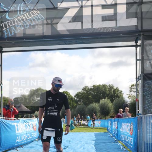25.08.2024 - Elbe Triathlon Hamburg H.Heesch http://msf.ph/oto/6834441 25.08.2024 10:04:59 Ziel 47 meine-sportfotos.de