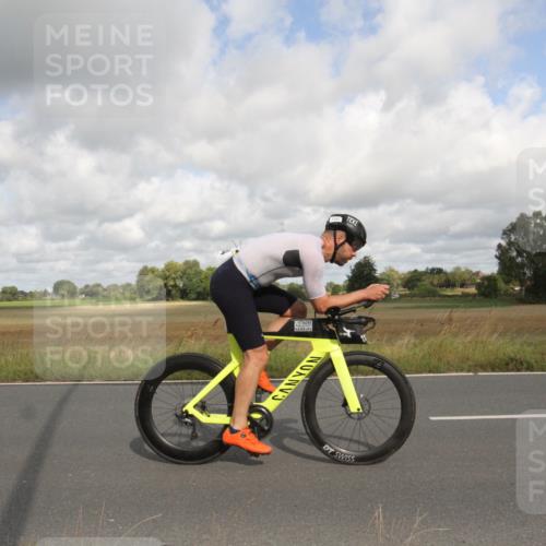 25.08.2024 - Elbe Triathlon Hamburg Fuchs,  Jonas http://msf.ph/oto/6834443 25.08.2024 10:07:50 Radfahren 307, 524, 404 meine-sportfotos.de