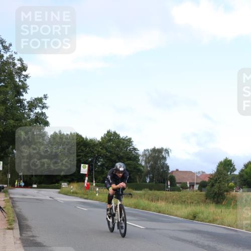 25.08.2024 - Elbe Triathlon Hamburg Fuchs,  Jonas http://msf.ph/oto/6834452 25.08.2024 08:40:15 Radfahren 40 meine-sportfotos.de